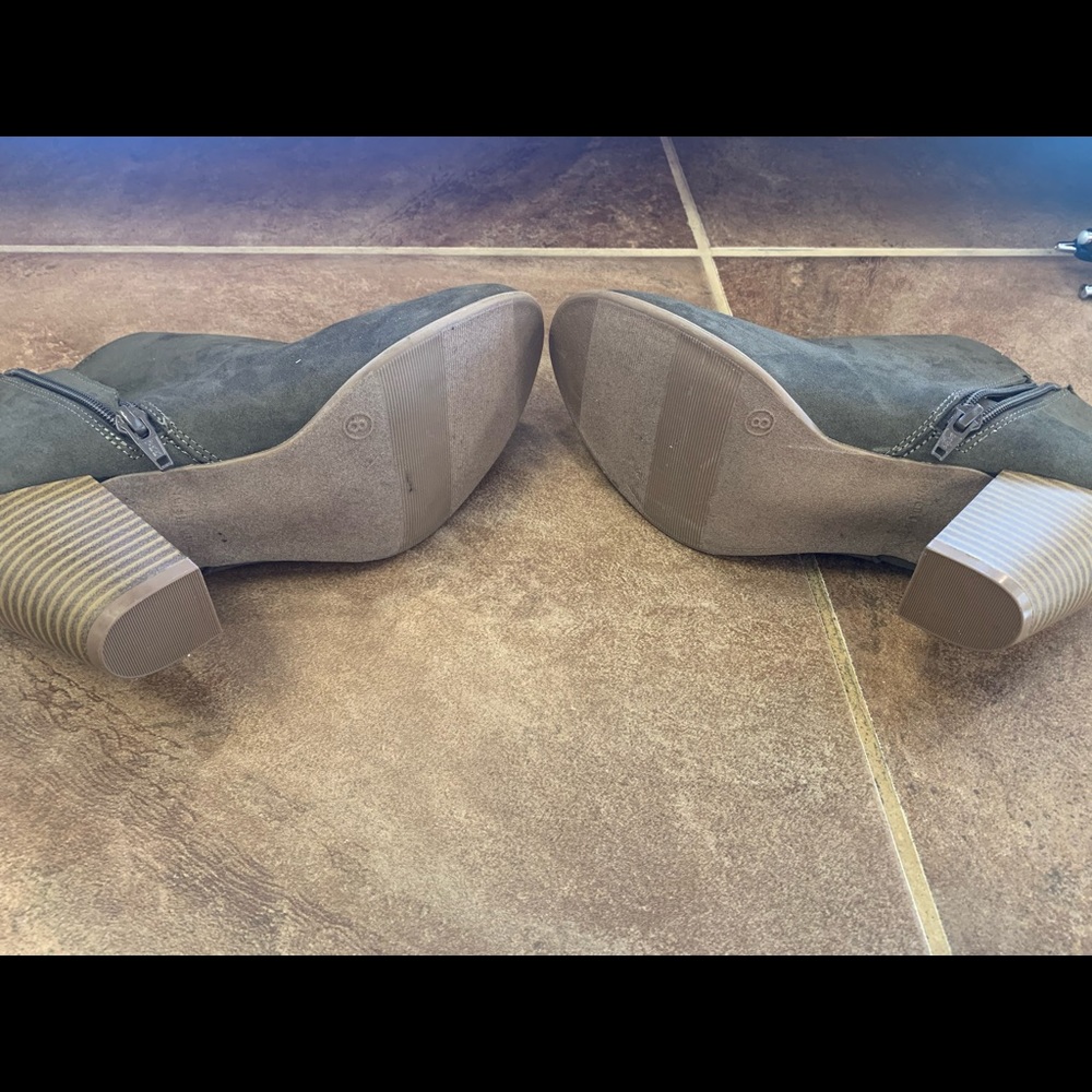 Booties - Picture 3 of 3